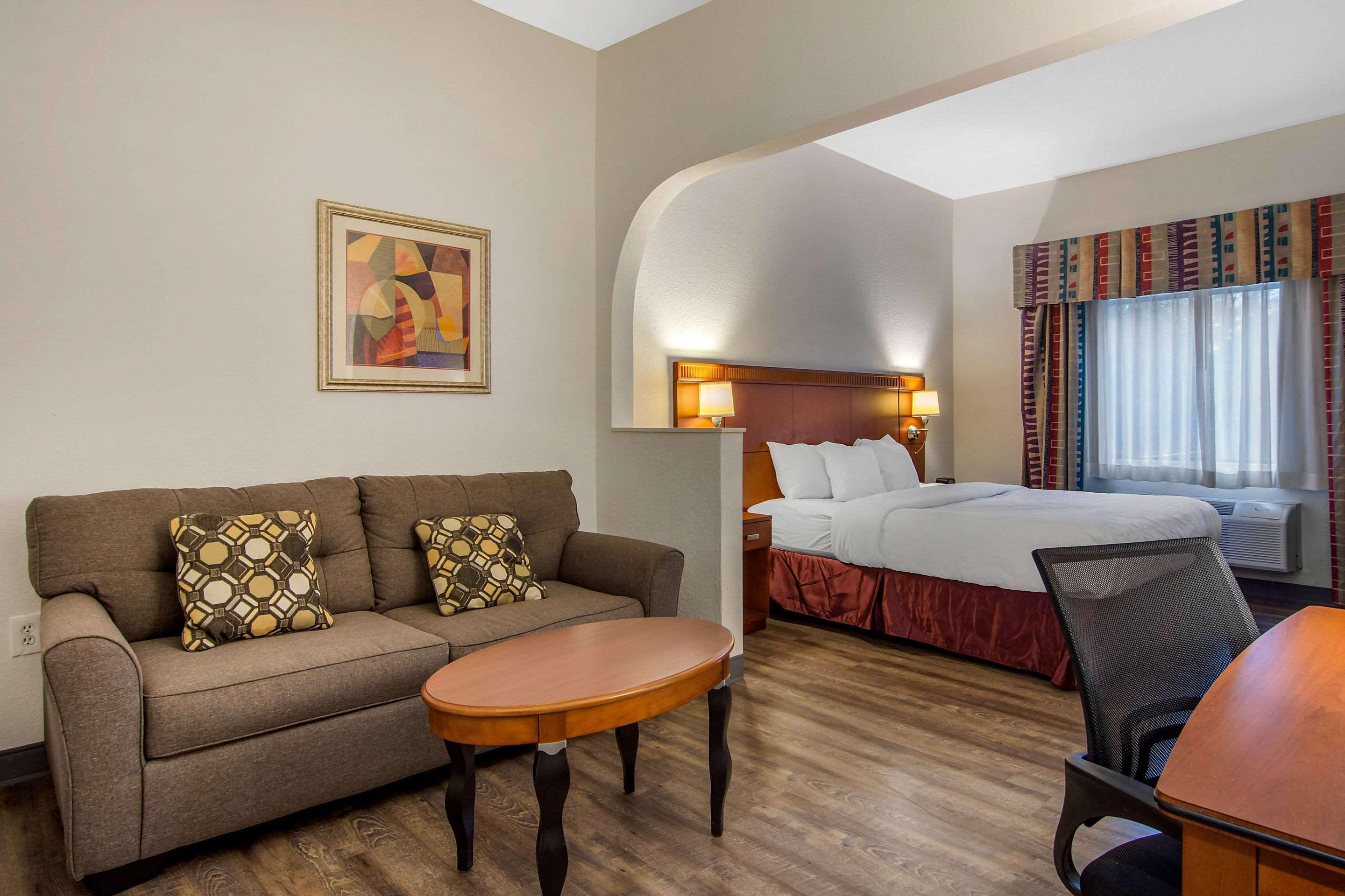 Clarion Suites Duluth I-85 Dış mekan fotoğraf